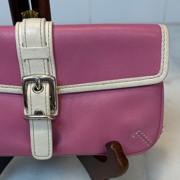 Coach Leather Buckle Large Wristlet Clutch Bag - Picture 3 of 15